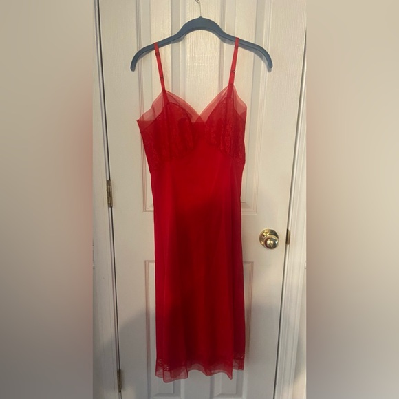 Vintage •Van Raalte Lace Slip size 36A - Picture 1 of 2